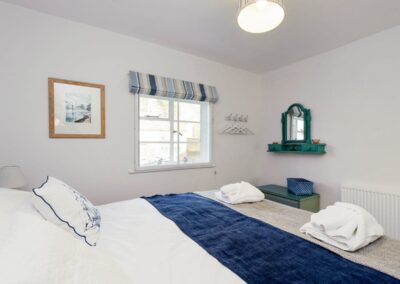 Rear bedroom